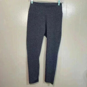 Yunoga Gray Ankle Leggings Yoga Pants in Size Large.